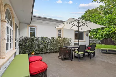 6921 Trouville Esplanade, Miami Beach, FL 33141 - Photo 4