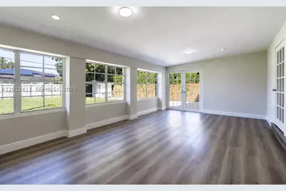 395 W 39th, Hialeah, FL 33012 - Photo 2