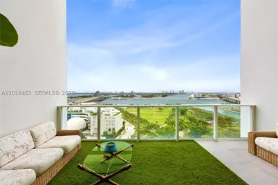 1040 Biscayne #1602, Miami, FL 33132 - Photo 1