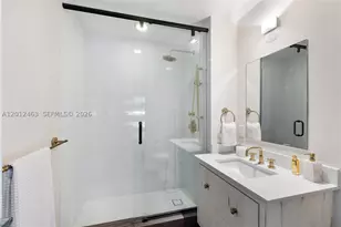 1040 Biscayne, Miami, FL 33132 - Photo 24