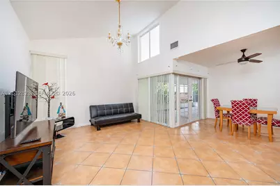 1007 NW 106th Ave, Miami, FL 33172 - Photo 6