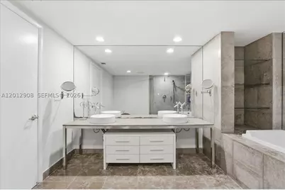 465 Brickell #4805, Miami, FL 33131 - Photo 10