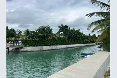 7590 Bayside, Miami Beach, FL 33141 - Photo 10
