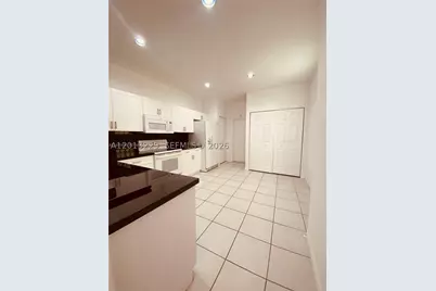 2567 Cordoba, Weston, FL 33327 - Photo 8