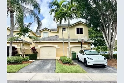 2567 Cordoba, Weston, FL 33327 - Photo 2