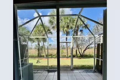 2567 Cordoba, Weston, FL 33327 - Photo 4
