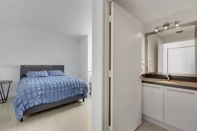 90 SW 3rd #2504, Miami, FL 33130 - Photo 24