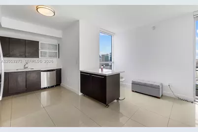 90 SW 3rd #2504, Miami, FL 33130 - Photo 2