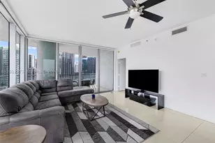 90 SW 3rd, Miami, FL 33130 - Photo 10