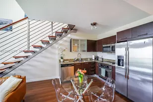 41 SE 5th, Miami, FL 33131 - Photo 2