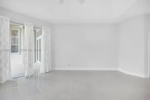 2553 Jardin, Weston, FL 33327 - Photo 10