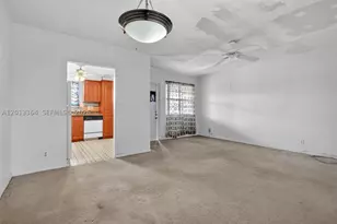 2040 NW 81st, Pembroke Pines, FL 33024 - Photo 8