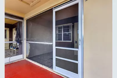 2040 NW 81st #122, Pembroke Pines, FL 33024 - Photo 2