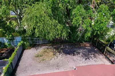 7628 NW 2nd, Miami, FL 33150 - Photo 8