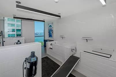 227 NE 2nd #2206, Miami, FL 33132 - Photo 38
