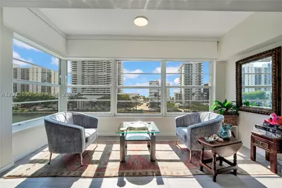2455 Flamingo #501, Miami Beach, FL 33140 - Photo 2
