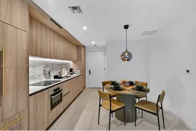 77 SE 5th #1908, Miami, FL 33131 - Photo 10