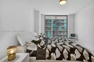 77 SE 5th, Miami, FL 33131 - Photo 18