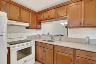9090 Lime Bay, Tamarac, FL 33321 - Photo 6
