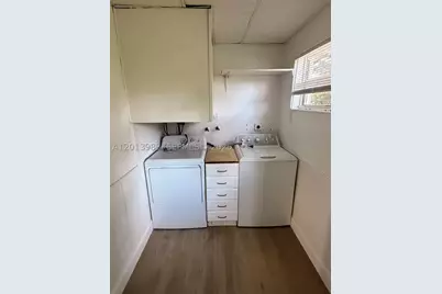 371 SW 67th, Pembroke Pines, FL 33023 - Photo 16
