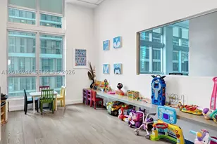 300 S Biscayne, Miami, FL 33131 - Photo 20