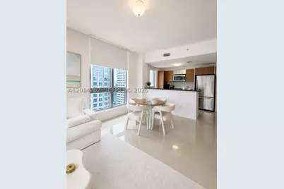 300 S Biscayne #T-3701, Miami, FL 33131 - Photo 2
