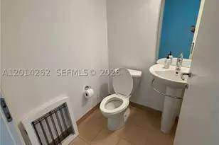 300 S Biscayne, Miami, FL 33131 - Photo 6
