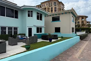 3400 N Surf, Hollywood, FL 33019 - Photo 1