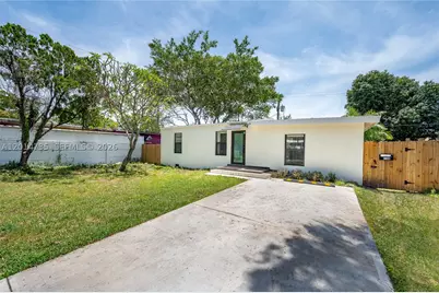 2106 Plunkett, Hollywood, FL 33020 - Photo 2