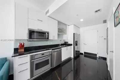 60 SW 13th #4008, Miami, FL 33130 - Photo 6