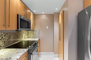 701 Brickell Key, Miami, FL 33131 - Photo 12