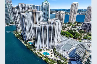 701 Brickell Key #2511, Miami, FL 33131 - Photo 32
