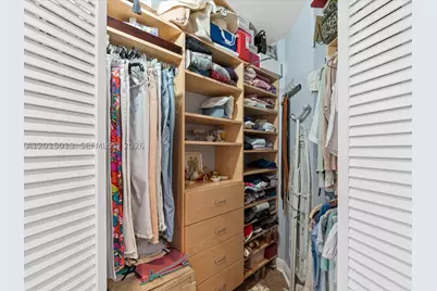 701 Brickell Key #2511, Miami, FL 33131 - Photo 14