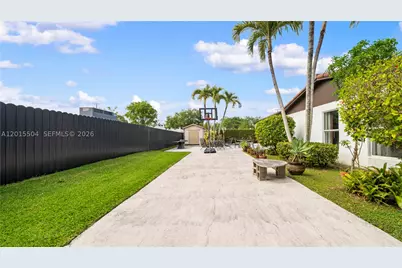 10435 SW 92nd, Miami, FL 33176 - Photo 36