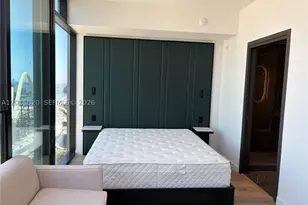 20 NE 11th, Miami, FL 33132 - Photo 14