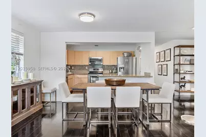 200 SW 2nd, Hallandale Beach, FL 33009 - Photo 8