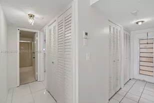 3048 E Sunrise Lakes, Sunrise, FL 33322 - Photo 24