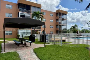 3048 E Sunrise Lakes, Sunrise, FL 33322 - Photo 46