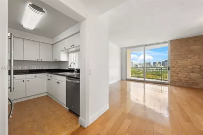 2475 Brickell #2206, Miami, FL 33129 - Photo 8