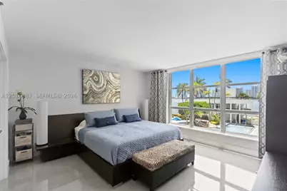 3600 Mystic Pointe #306, Aventura, FL 33180 - Photo 4