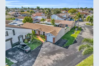 8266 NW 192nd, Hialeah, FL 33015 - Photo 22