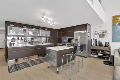6000 Collins #129, Miami Beach, FL 33140 - Photo 4