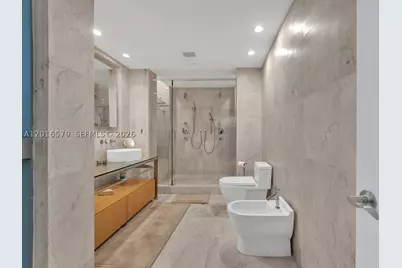 6000 Collins #129, Miami Beach, FL 33140 - Photo 22