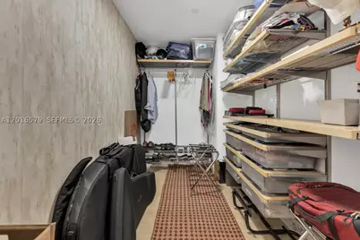6000 Collins #129, Miami Beach, FL 33140 - Photo 24
