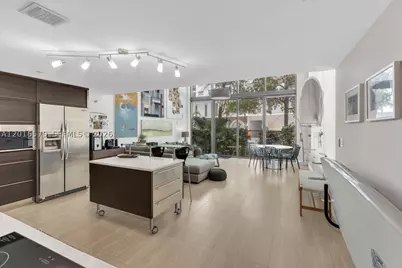 6000 Collins #129, Miami Beach, FL 33140 - Photo 6