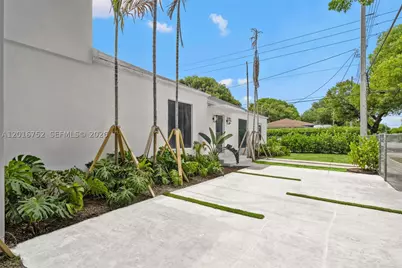 4746 NW 10th, Miami, FL 33127 - Photo 36