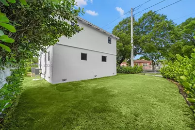 4746 NW 10th, Miami, FL 33127 - Photo 38
