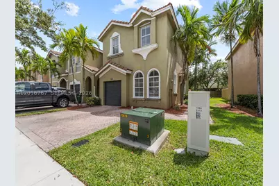 1426 SE 26th, Homestead, FL 33035 - Photo 2