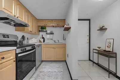 102 SW 6th #201, Miami, FL 33130 - Photo 6