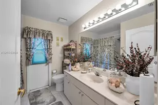 701 SW 93rd, Pembroke Pines, FL 33025 - Photo 22